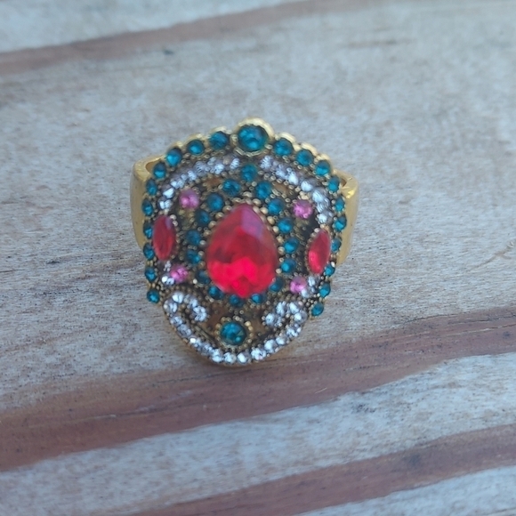 NWOT - Gold Tone With Multicolor Rhinestones Fashion Ring Size 9.25 - Picture 1 of 6